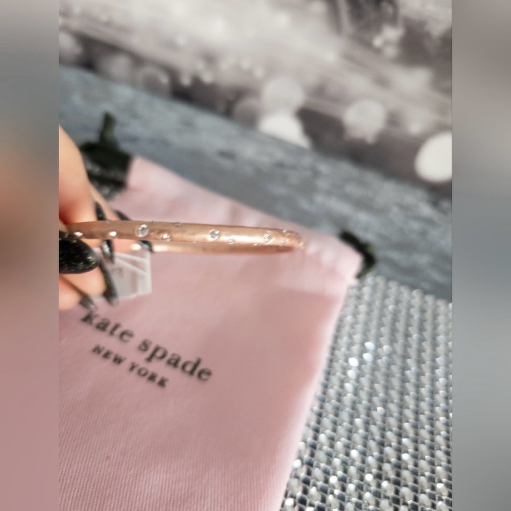 Kate Spade New York Cubic Zirconia Bangle Bracelet- NWT- Rose Gold - Picture 8 of 8